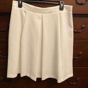 White Fully Lined Pleated Skirt - Size 8